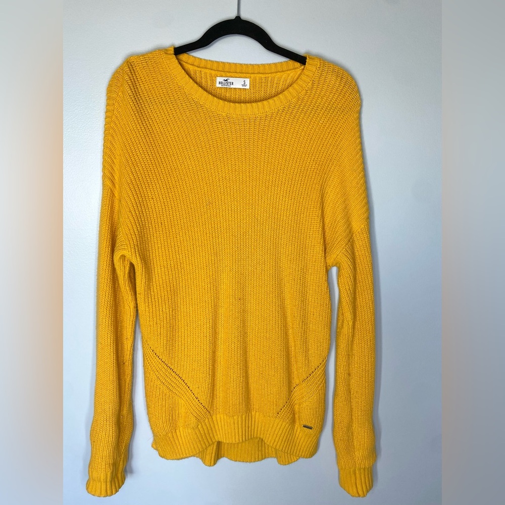 Hollister Sweater Women’s Small Yellow Long Sleeve Crew Neck Sweater